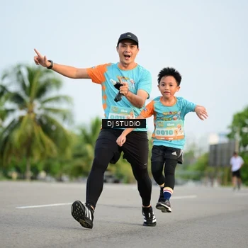 Runner Photo 8343088