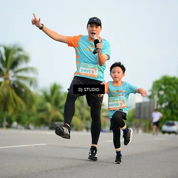 Runner Photo 8343095