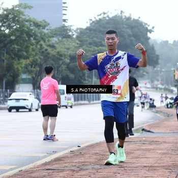 Runner Photo 8343104