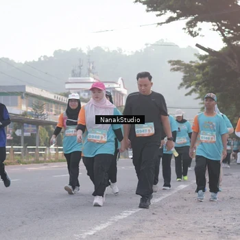 Runner Photo 8343152