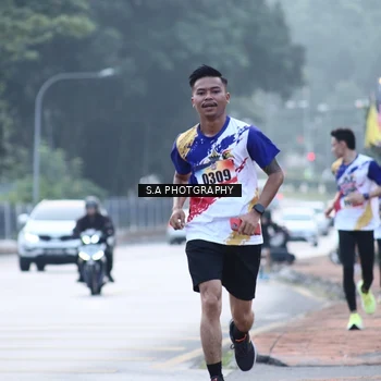 Runner Photo 8343179