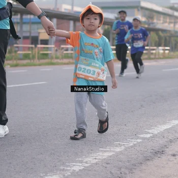 Runner Photo 8343262