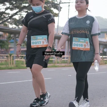 Runner Photo 8343263