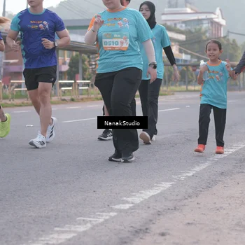 Runner Photo 8343280