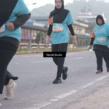 Runner Photo 8343302
