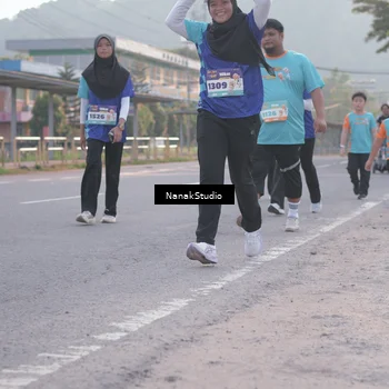 Runner Photo 8343335