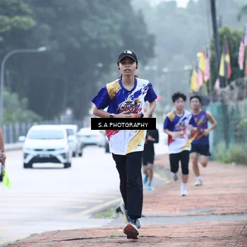Runner Photo 8343337