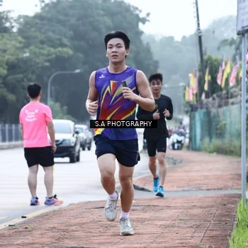 Runner Photo 8343357