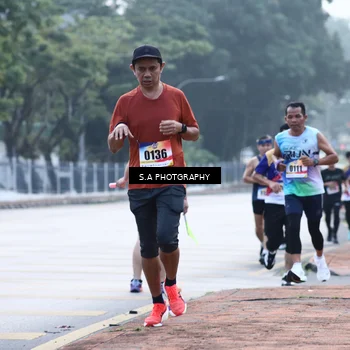 Runner Photo 8343433