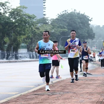 Runner Photo 8343478