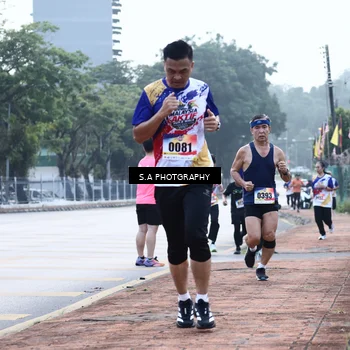 Runner Photo 8343525