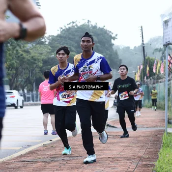 Runner Photo 8343531