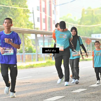Runner Photo 8343535
