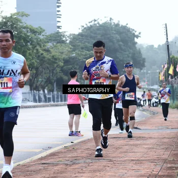 Runner Photo 8343572