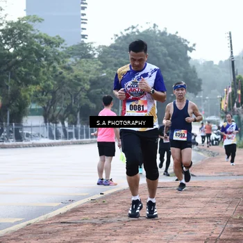 Runner Photo 8343574