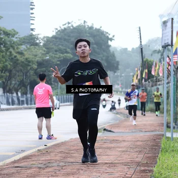 Runner Photo 8343582