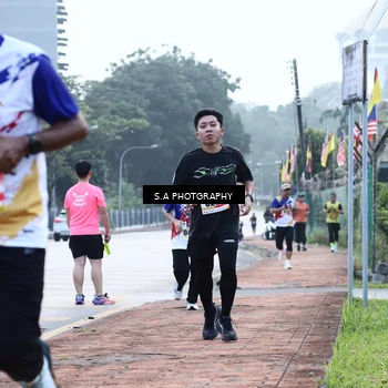 Runner Photo 8343584