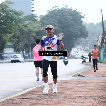 Runner Photo 8343612