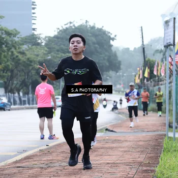 Runner Photo 8343627