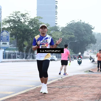 Runner Photo 8343630