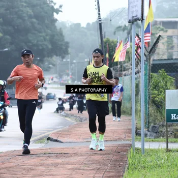 Runner Photo 8343641