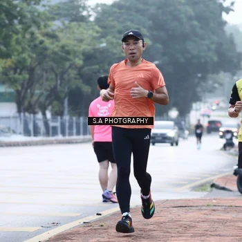 Runner Photo 8343646
