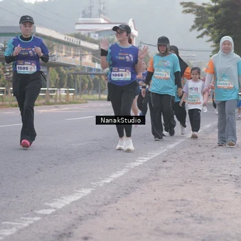 Runner Photo 8343652