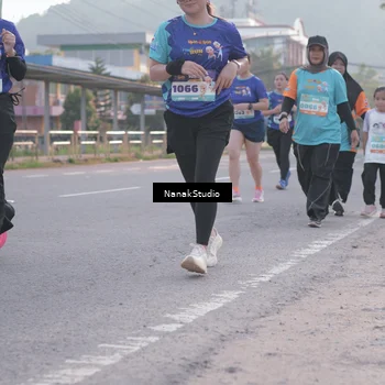 Runner Photo 8343669
