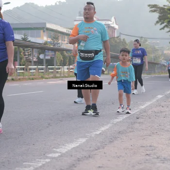 Runner Photo 8343752