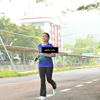 Runner Photo 8343838