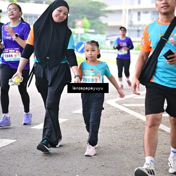 Runner Photo 8343844