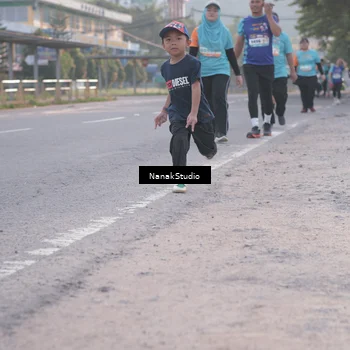Runner Photo 8343849