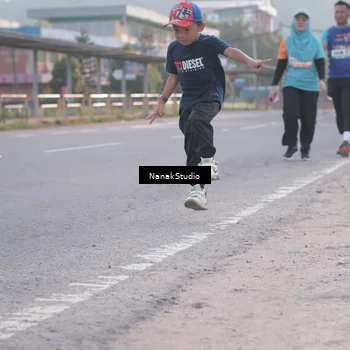 Runner Photo 8343852
