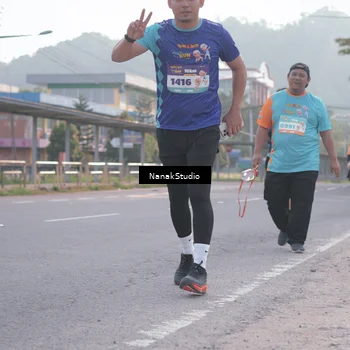 Runner Photo 8343858