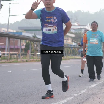 Runner Photo 8343871