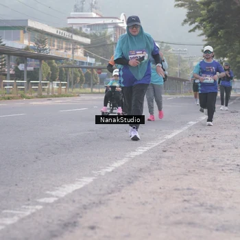 Runner Photo 8343985
