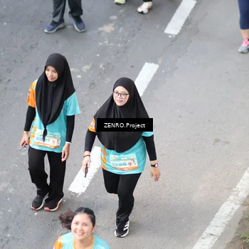 Runner Photo 8343996