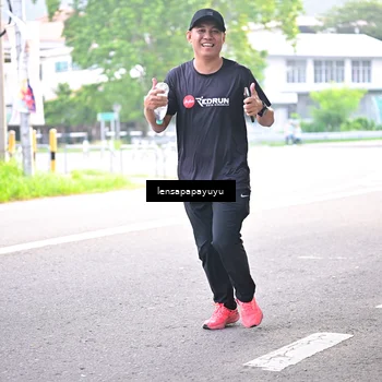 Runner Photo 8344021