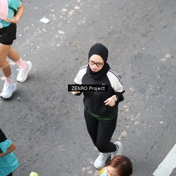 Runner Photo 8344082