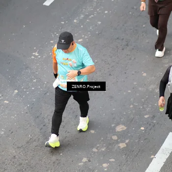 Runner Photo 8344088