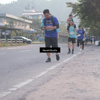 Runner Photo 8344191