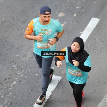 Runner Photo 8344202