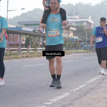 Runner Photo 8344245