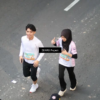 Runner Photo 8344258