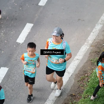 Runner Photo 8344325