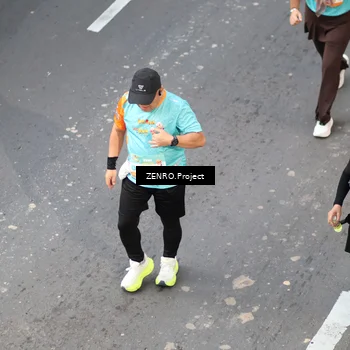 Runner Photo 8344379