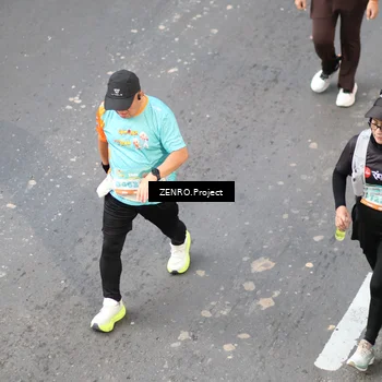 Runner Photo 8344408