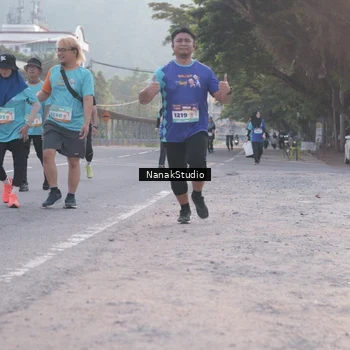 Runner Photo 8344414
