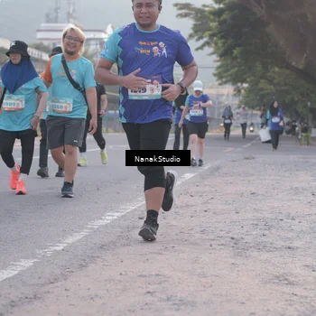 Runner Photo 8344435