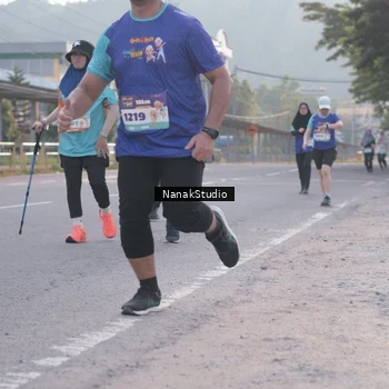 Runner Photo 8344455